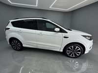 Usata Ford Kuga ST-Line 120 CV (88 kW) 2018 Bianco SUV