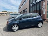 Usata Toyota Aygo Cool 69 CV (50 kW) 2016 Blu Utilitaria