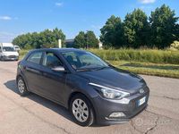 Usata Hyundai i20 Blackline 75 CV (55 kW) 2017 Grigio Berlina