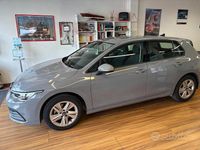 Usata VW Golf VII Life 110 CV (80 kW) 2021 Grigio Utilitaria