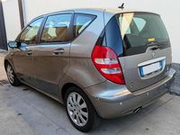 Usata Mercedes A200 Elegance 140 CV (102 kW) 2007 Bronzo Monovolume