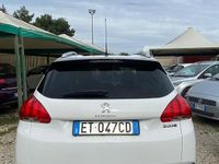 Usata Peugeot 2008 Allure 82 CV (60 kW) 2014 Bianco SUV