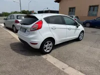 Usata Ford Fiesta 95 CV (69 kW) 2017 Bianco Utilitaria