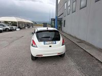 Usata Lancia Ypsilon S 100 CV (73 kW) 2024 Bianco gelato Utilitaria