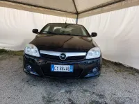 Brugt Opel Tigra Sport 69 HK (50 kW) 2005 Sort Cabriolet
