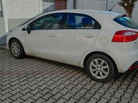 Usata Kia Rio 75 CV (55 kW) 2014 Bianco Utilitaria