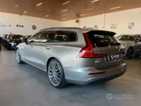 Usata Volvo V60 Business Edition 150 CV (110 kW) 2019 Grigio Station wagon