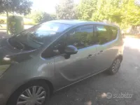 Usata Opel Meriva 110 CV (80 kW) 2016 Grigio Monovolume