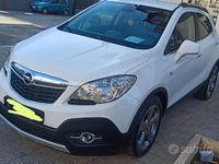 Usata Opel Mokka Cosmo 131 CV (96 kW) 2014 Bianco SUV