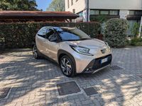 Usata Toyota Aygo X Lounge 72 CV (52 kW) 2024 Ginger beige/black bitone SUV