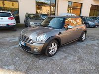 Begagnad Mini ONE 75 HK (55 kW) 2011 Grå Halvkombi