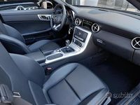 Usata Mercedes SLC180 156 CV (114 kW) 2018 Nero met Cabrio