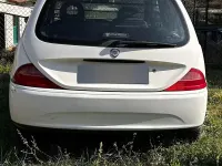 Usata Lancia Ypsilon 60 CV (44 kW) 2001 Bianco Utilitaria