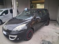 Usata Renault Scénic III 106 CV (77 kW) 2009 Nero Monovolume