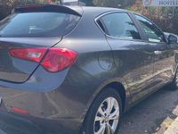 Usata Alfa Romeo Giulietta Distinctive 105 CV (77 kW) 2013 Grigio Utilitaria