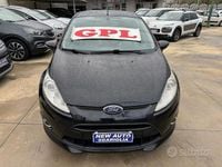 Usata Ford Fiesta Titanium 97 CV (71 kW) 2009 Nero Utilitaria