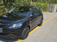 Usata Lancia Ypsilon 69 CV (50 kW) 2022 Nero Utilitaria