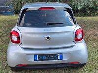 Usata Smart ForFour 71 CV (52 kW) 2015 Argento Utilitaria