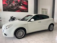Usata Alfa Romeo Giulietta Distinctive 105 CV (77 kW) 2012 Bianco Utilitaria