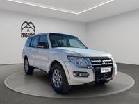 Usata Mitsubishi Pajero Intense 190 CV (139 kW) 2016 Bianco SUV