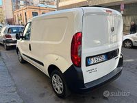 Usata Fiat Doblò 95 CV (69 kW) 2017 Bianco Monovolume