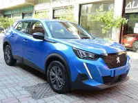 Usata Peugeot 2008 Active 101 CV (74 kW) 2022 Blu SUV