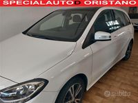 Usata Mercedes B180 108 CV (79 kW) 2015 Bianco Monovolume