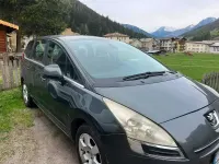 Usata Peugeot 5008 Active 112 CV (82 kW) 2011 Grigio Monovolume