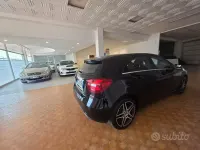 Usata Mercedes A180 109 CV (80 kW) 2017 Nero Utilitaria