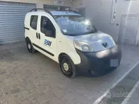 Usata Peugeot Bipper 75 CV (55 kW) 2011 Bianco Monovolume
