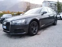 Usado Audi A4 Design 122 CV (89 kW) 2019 Gris Familiar
