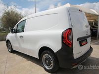 Usata Renault Kangoo Edition One 95 CV (69 kW) 2022 Bianco Monovolume