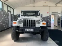 Usata Jeep Wrangler Sport 177 CV (130 kW) 1998 Bianco SUV