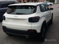 Nuova Jeep Avenger Longitude 101 CV (74 kW) 2025 Grigio SUV