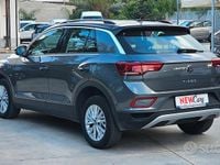 Usata VW T-Roc 110 CV (80 kW) 2022 Grigio SUV