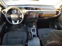 Usata Toyota HiLux 150 CV (110 kW) 2021 Bianco Pick-up