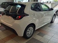 usata Toyota Yaris 1.5 Hybrid ACTIVE