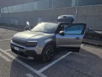 Usata Jeep Avenger Summit 100 CV (73 kW) 2024 Grigio SUV