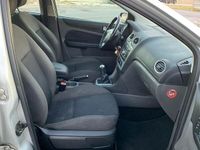 usata Ford Focus anno 2006 diesel cc 1.6 1800