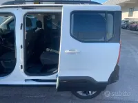 Usata Peugeot Rifter GT-line 131 CV (96 kW) 2020 Bianco Monovolume