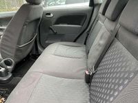 Usata Ford Fiesta Ambiente 75 CV (55 kW) 2002 Utilitaria