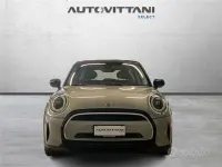 Usata Mini Cooper Essential 136 CV (100 kW) 2024 Grigio chiaro Utilitaria
