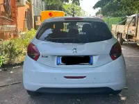 Usata Peugeot 208 83 CV (61 kW) 2019 Bianco Utilitaria
