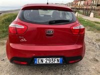 Usata Kia Rio 2012 Rosso Utilitaria