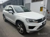 Usata VW Touareg Executive 204 CV (150 kW) 2015 Bianco SUV