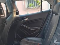 Usata Mercedes GLA200 136 CV (100 kW) 2019 Bianco SUV