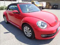 Usata VW Beetle Design 105 CV (77 kW) 2014 Rosso Utilitaria
