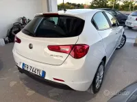 Usata Alfa Romeo Giulietta Business 120 CV (88 kW) 2018 Bianco Utilitaria