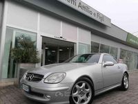 Usata Mercedes SLK200 163 CV (119 kW) 2001 Argento Cabrio