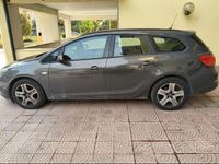 Usata Opel Astra 140 CV (102 kW) 2010 Grigio Station wagon